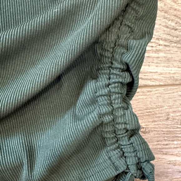 Chic Style Ruched Ribbed Dress - Picture 3 of 6